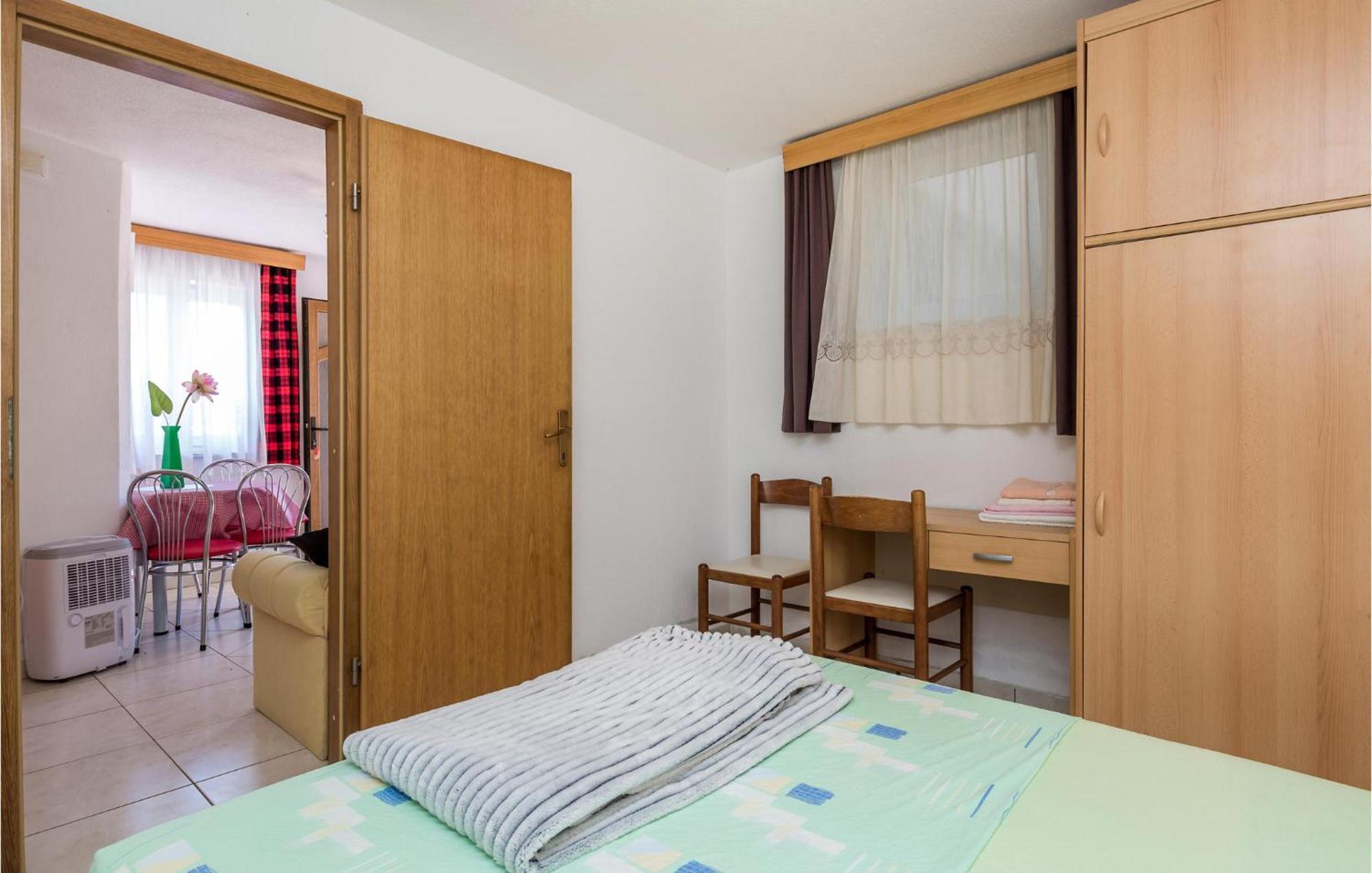 Beach Front Apartment In Punta Kriza With Kitchen 외부 사진