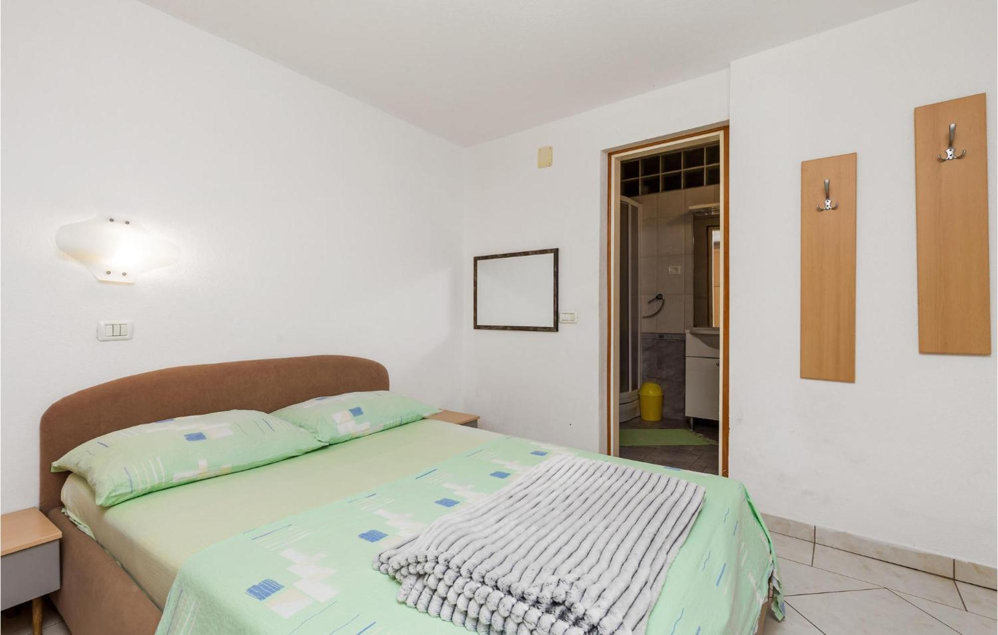 Beach Front Apartment In Punta Kriza With Kitchen 외부 사진