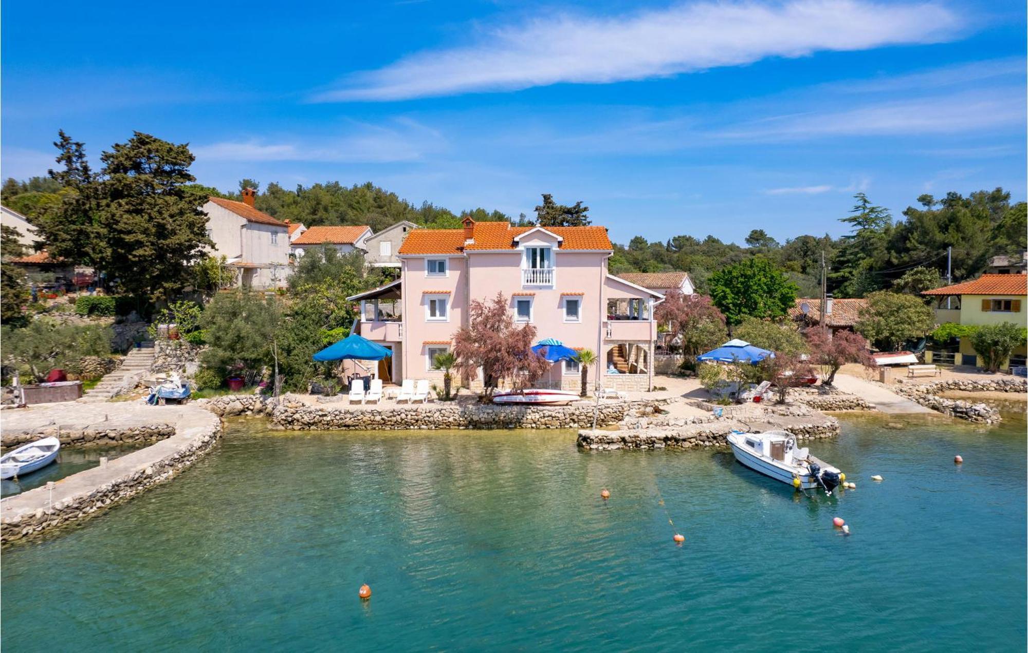 Beach Front Apartment In Punta Kriza With Kitchen 외부 사진