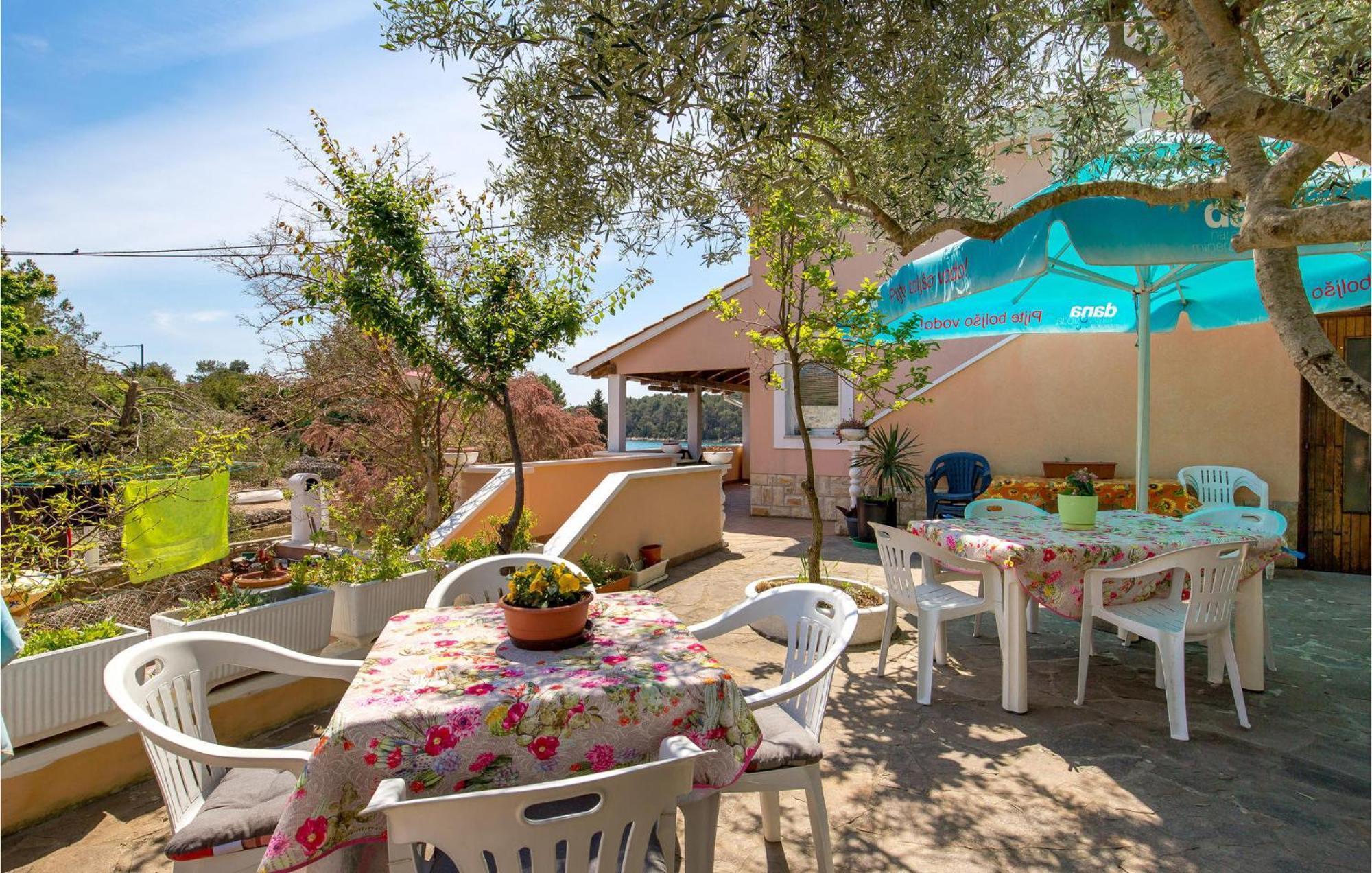 Beach Front Apartment In Punta Kriza With Kitchen 외부 사진